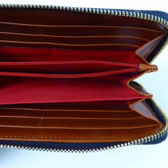 Dooney & Bourke Zip Around Gretta Coated Canvas Wallet Wristlet Leather Trim NWT - Picture 12 of 13